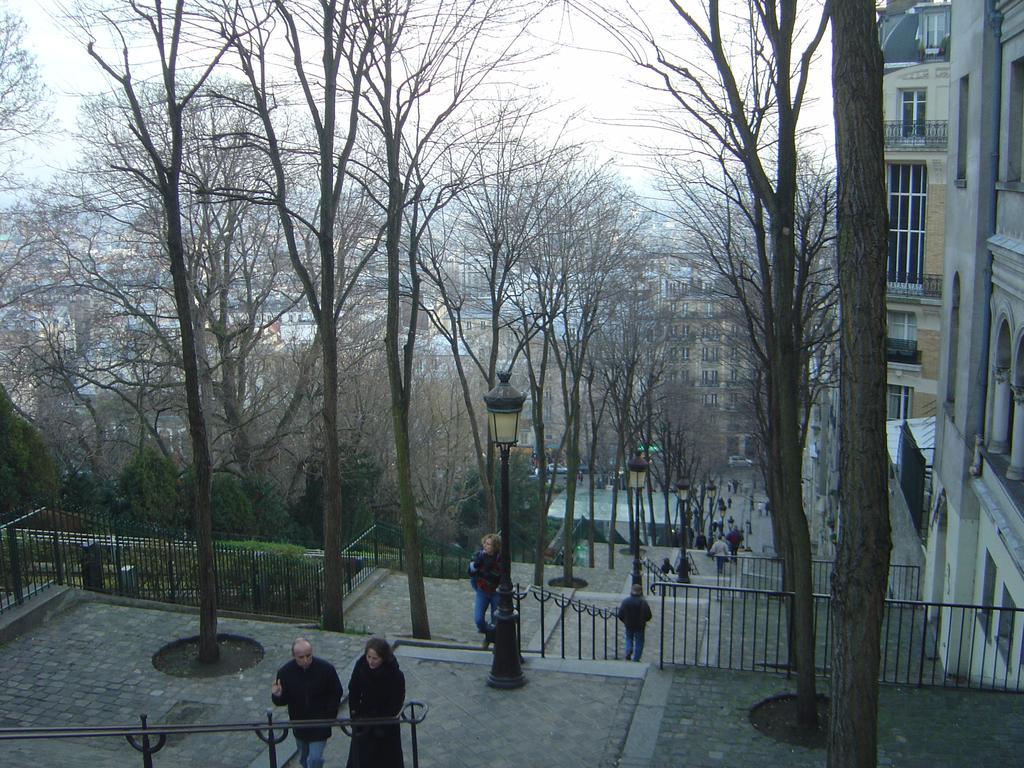 Duplex De Charme Au Coeur De Montmartre Apartment Париж Екстериор снимка